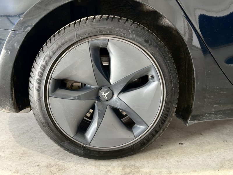 TESLA MODEL 3 SR+ / FSD / SOH 88% / 2020 / 177 000 KMS