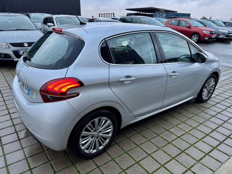 PEUGEOT 208 1.2i 110CH ALLURE S&S EAT6 5CV 5P 2015