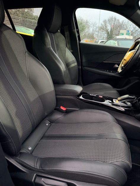 Peugeot 2008 GT 130 ch Boîte automatique – Révisé, Garantie 1 an – Distribution + crépine faites