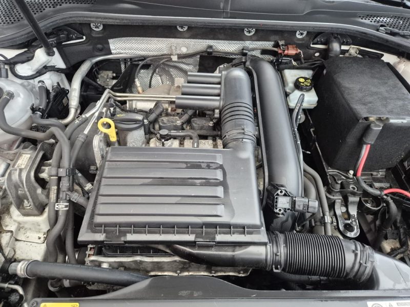 VOLKSWAGEN GOLF VII 1.2 TSI 105 BLUEMOTION TECHNOLOGY CONFORTLINE 2015