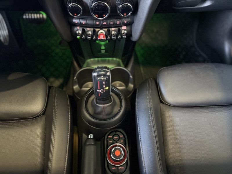 MINI COOPER S  (F56) LCI 2.0 178CH FINITION JCW BVA7 - CARPLAY, HARMAN CARDON, CAMÉRA, JOHN COOPER WORKS
