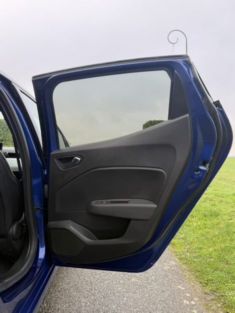  RENAULT CLIO V 1.6 E-Tech full hybrid 145ch INTENS / Apple CarPlay / Feux LED / CAMÉRA DE RECUL