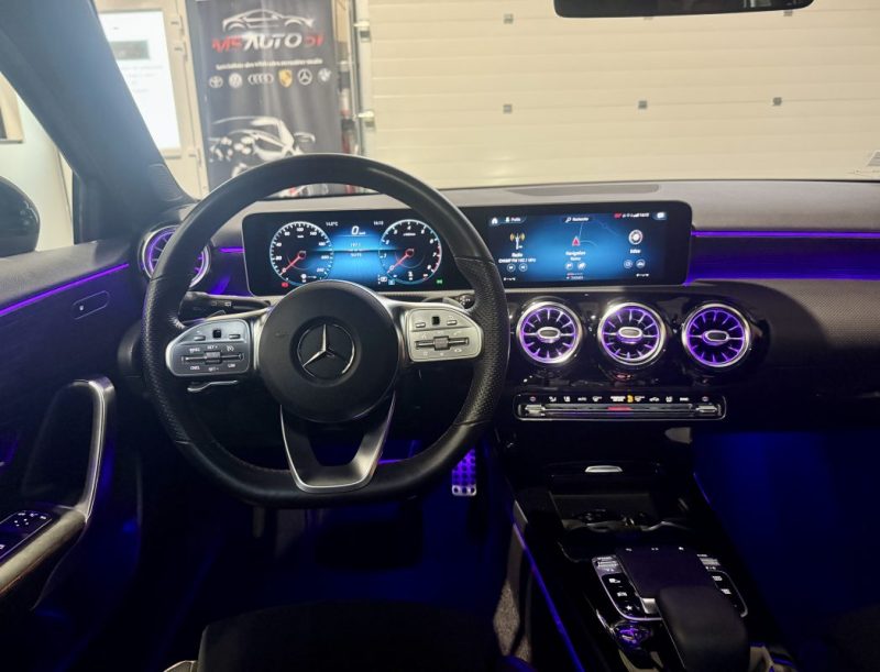 Mercedes Classe A 200 165cv AMG LINE 7G-DCT BVA / Toit ouvrant / Sièges chauffants