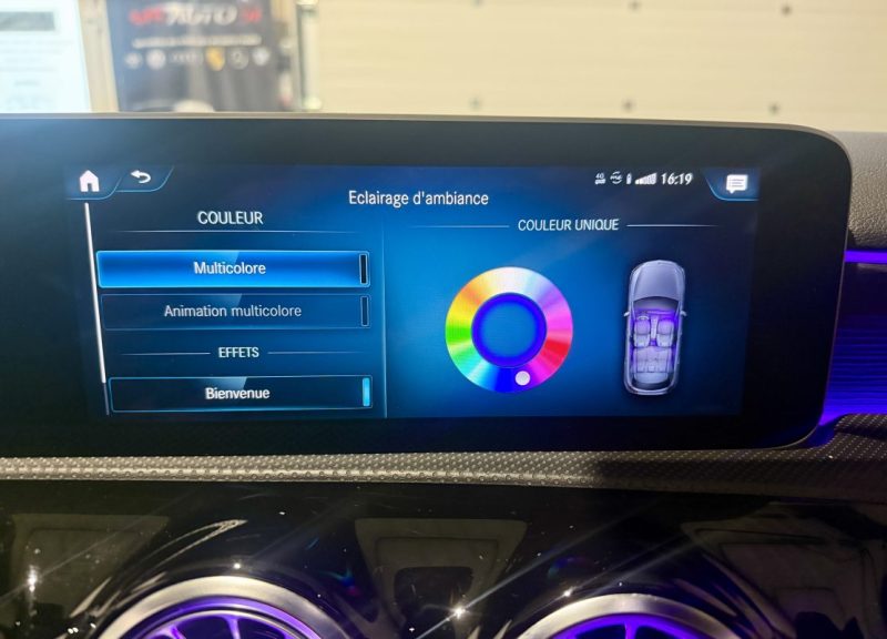 Mercedes Classe A 200 165cv AMG LINE 7G-DCT BVA / Toit ouvrant / Sièges chauffants