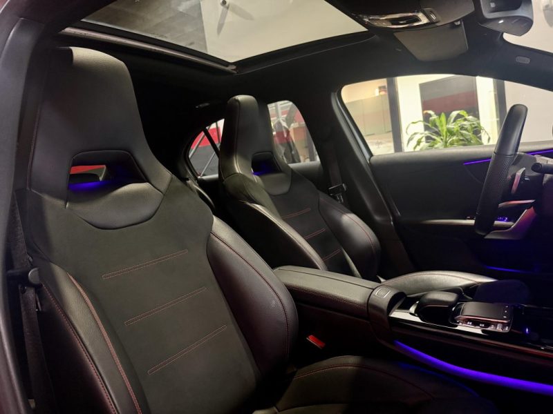 Mercedes Classe A 200 165cv AMG LINE 7G-DCT BVA / Toit ouvrant / Sièges chauffants