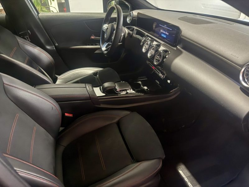 Mercedes Classe A 200 165cv AMG LINE 7G-DCT BVA / Toit ouvrant / Sièges chauffants