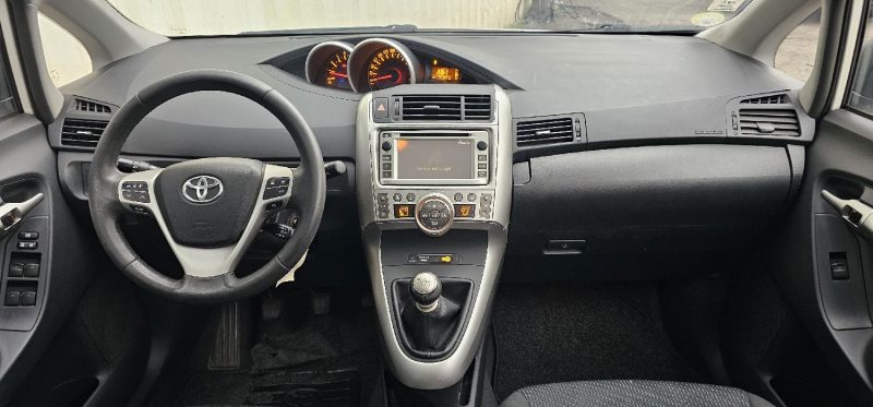 TOYOTA VERSO 2.0 D4-D 125CH SKYVIEW EDITION