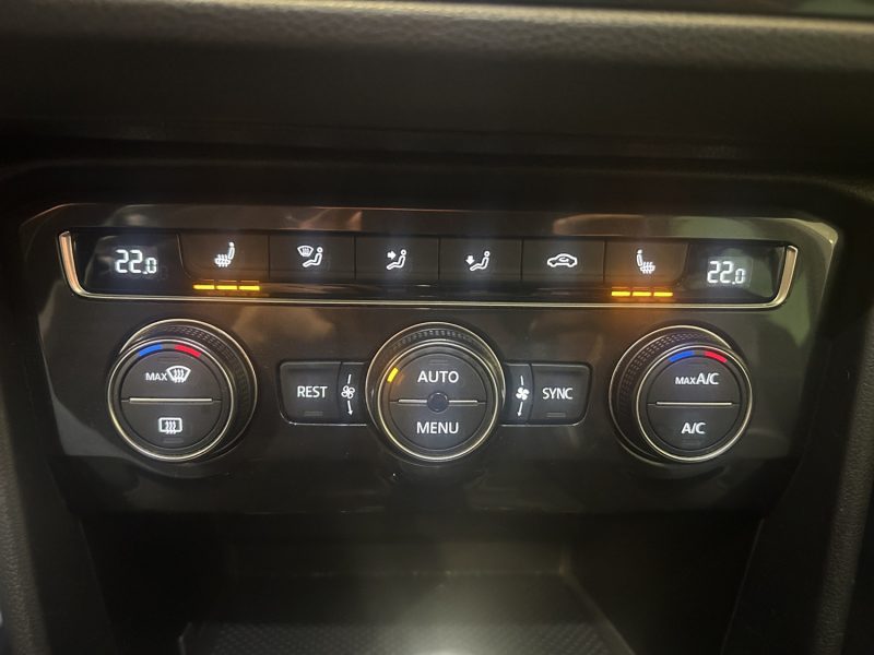 VOLKSWAGEN TIGUAN R-LINE 1.4 TSI 150CV BOITE AUTO 