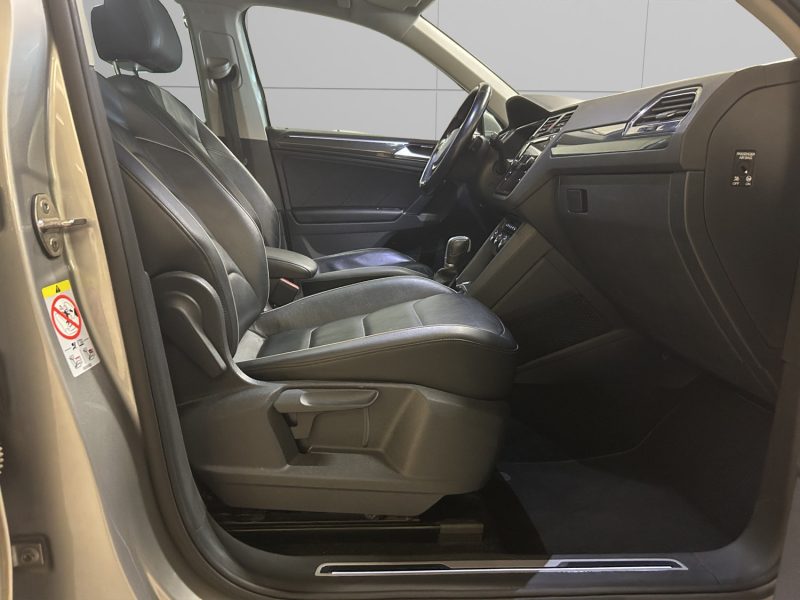 VOLKSWAGEN TIGUAN R-LINE 1.4 TSI 150CV BOITE AUTO 