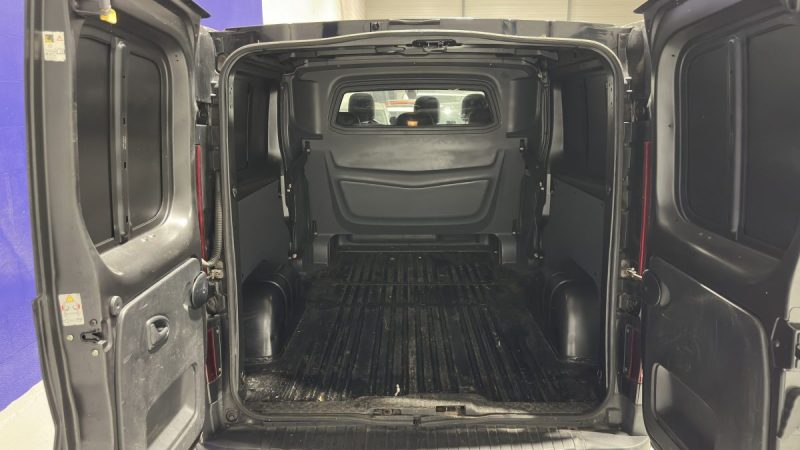 Renault Trafic L2H1 1.6 dCi 140ch Grand Confort - 6 places - Caméra de recul