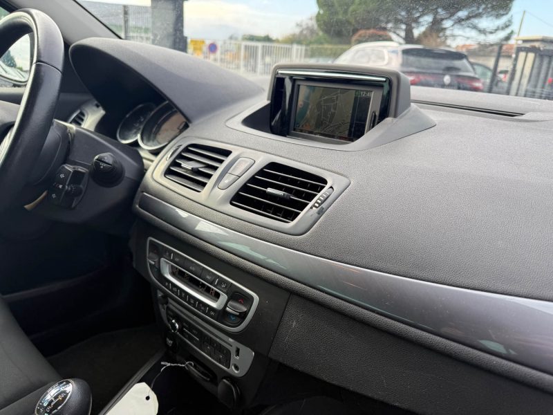 RENAULT MEGANE 3 PHASE 3 1.2 TCE 115CH LIMITED GARANTIE