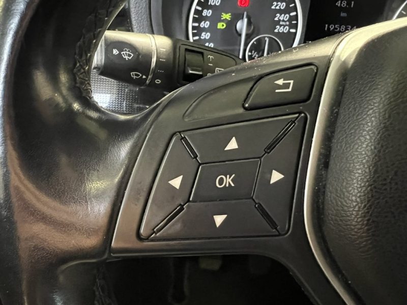 MERCEDES CLASSE B CLASSE B 180 CDI  BLUE EFFICIENCY DESIGN / PREMIÈRE MAIN