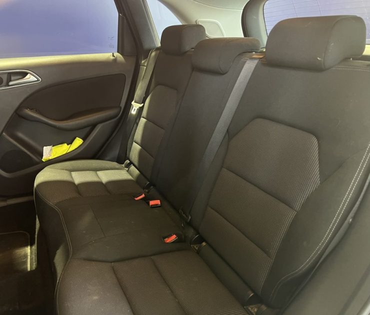 MERCEDES CLASSE B CLASSE B 180 CDI  BLUE EFFICIENCY DESIGN / PREMIÈRE MAIN