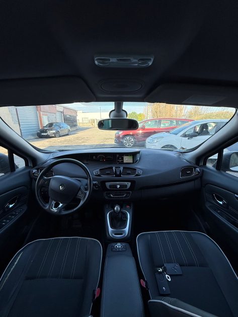 RENAULT SCENICIII 1.5 DCI 110CH ENERGY LOUNGE ECO² 2014