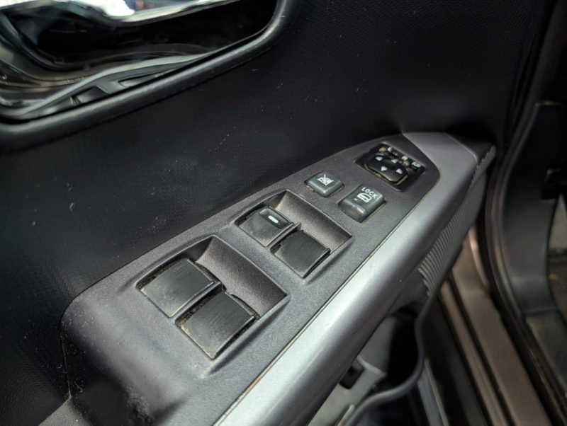 MITSUBISHI OUTLANDER 2.2 DI-D 156ch INSTYLE TC-SST