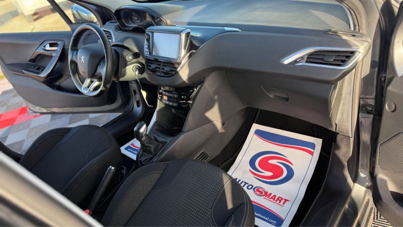 PEUGEOT 208 208 1.2 VTI 82 CV ALLURE  2016