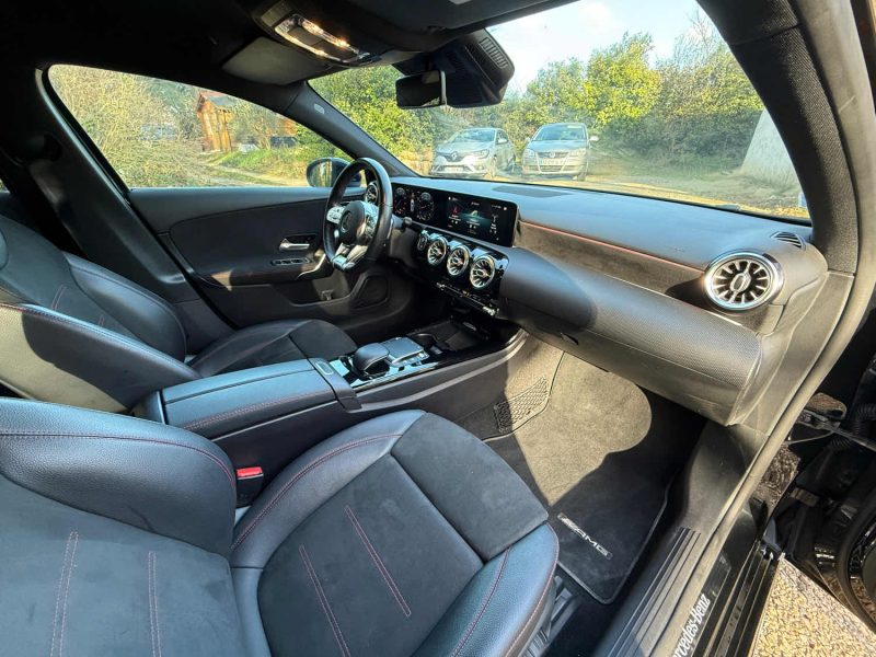 MERCEDES CLASSE A 180 AMG LINE  2020