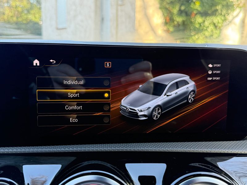 MERCEDES CLASSE A 180 AMG LINE  2020