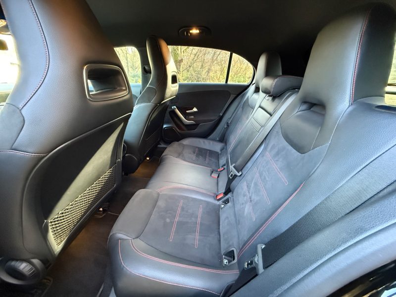 MERCEDES CLASSE A 180 AMG LINE  2020