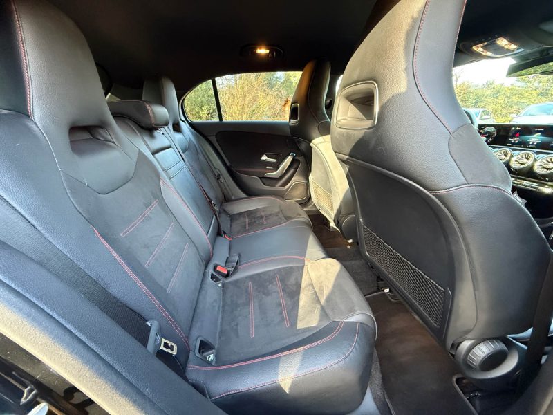 MERCEDES CLASSE A 180 AMG LINE  2020