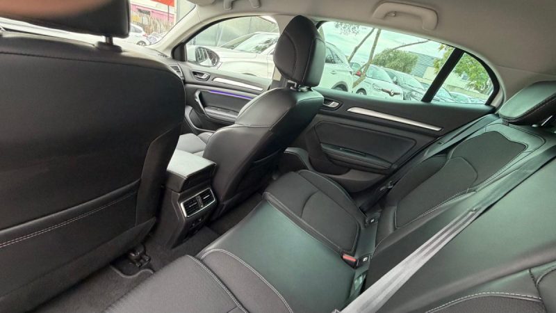 RENAULT MEGANE 1.3 TCE 140CH FAP BUSINESS INTENS sur équipé