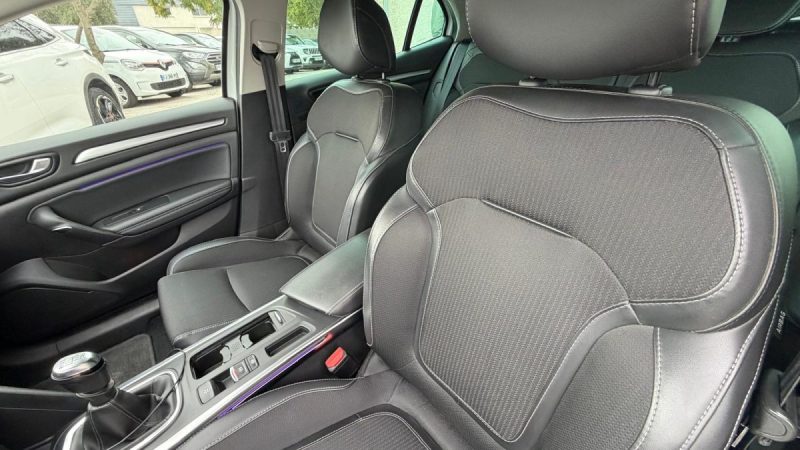 RENAULT MEGANE 1.3 TCE 140CH FAP BUSINESS INTENS sur équipé