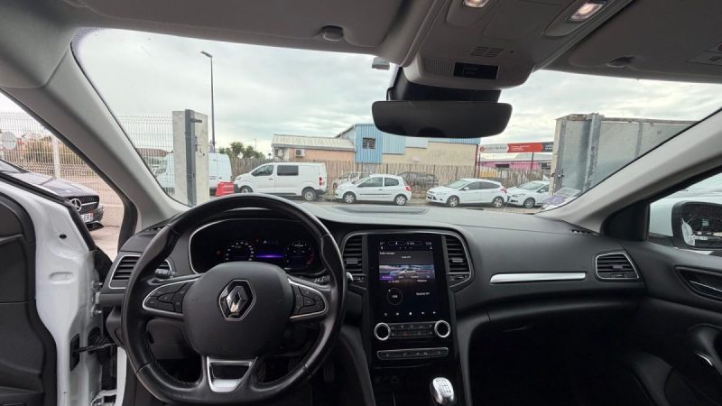 RENAULT MEGANE 1.3 TCE 140CH FAP BUSINESS INTENS sur équipé