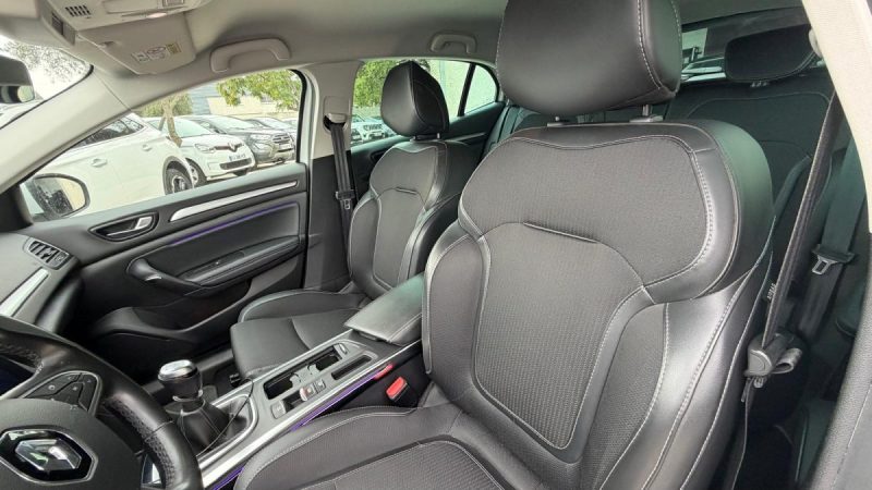 RENAULT MEGANE 1.3 TCE 140CH FAP BUSINESS INTENS sur équipé