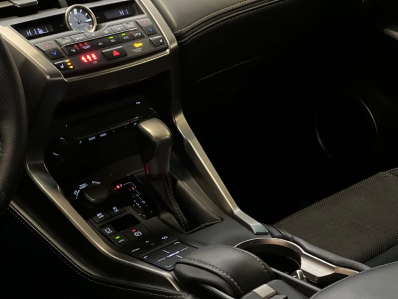 LEXUS NX 300H-E F SPORT 155CH 1ER M 