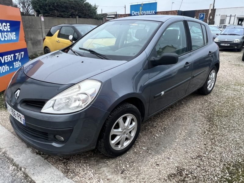 RENAULT  CLIO 3  2005