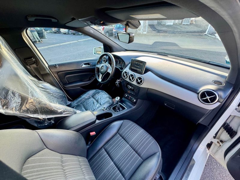 MERCEDES CLASSE B 200 CDI SPORTLINE 2014