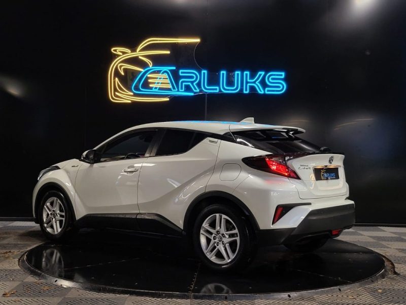 TOYOTA C-HR 122H DYNAMIC BUSINESS / SIEGES CHAUFFANTS / CAMERA / CARPLAY 2020