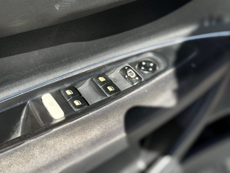 Citroën C4 1.6 HDI 110CH Exclusive – Régulateur – Clim Auto – Jantes Alu – Révisée & Garantie 6 mois