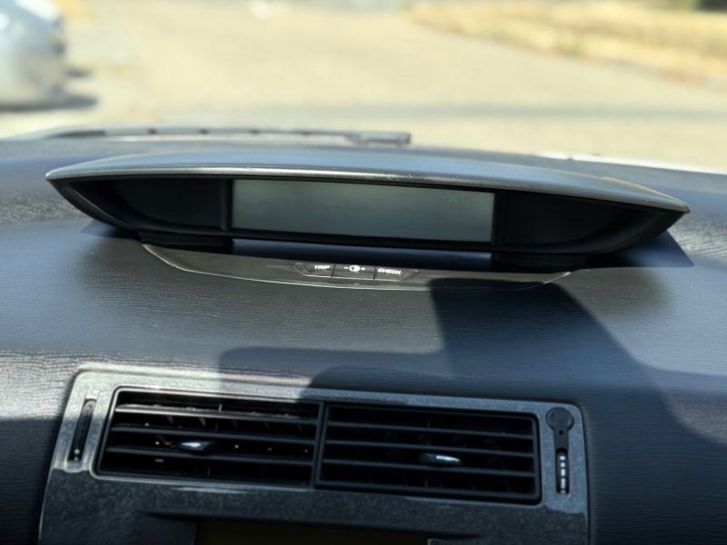 Citroën C4 1.6 HDI 110CH Exclusive – Régulateur – Clim Auto – Jantes Alu – Révisée & Garantie 6 mois