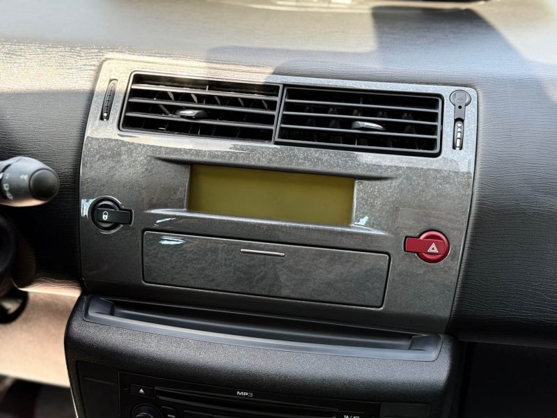 Citroën C4 1.6 HDI 110CH Exclusive – Régulateur – Clim Auto – Jantes Alu – Révisée & Garantie 6 mois