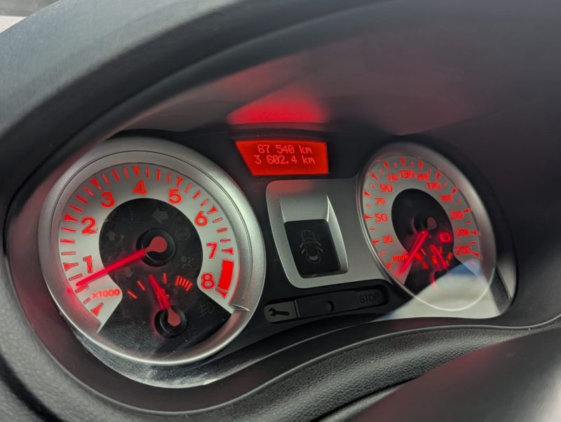 RENAULT CLIO 3 1.6 16V 128ch EXCEPTION 