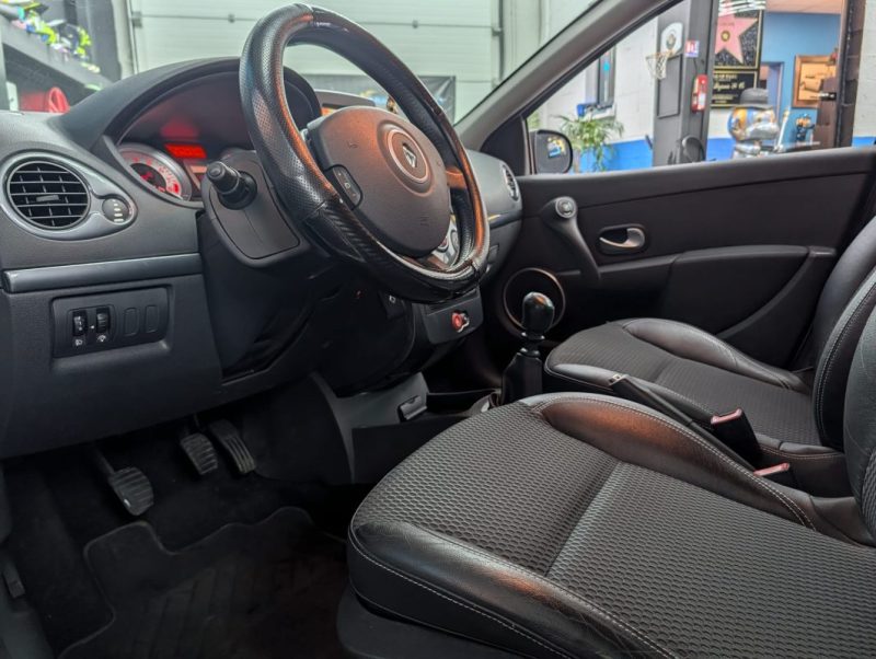 RENAULT CLIO 3 1.6 16V 128ch EXCEPTION 