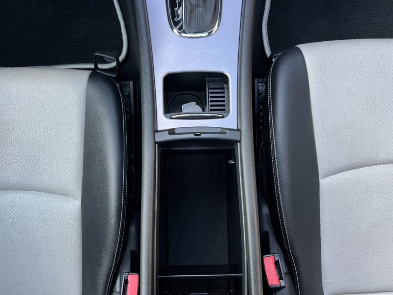 MERCEDES CLASSE CLC 220 CDI 2.2 150 Cv 1ERE MAIN TOIT OUVRANT CUIR BOITE AUTOMATIQUE - GARANTIE 1 AN