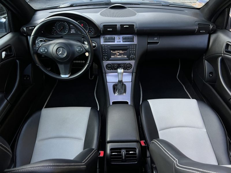 MERCEDES CLASSE CLC 220 CDI 2.2 150 Cv 1ERE MAIN TOIT OUVRANT CUIR BOITE AUTOMATIQUE - GARANTIE 1 AN