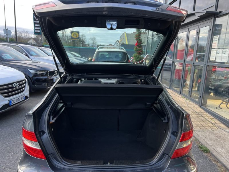 MERCEDES CLASSE CLC 220 CDI 2.2 150 Cv 1ERE MAIN TOIT OUVRANT CUIR BOITE AUTOMATIQUE - GARANTIE 1 AN