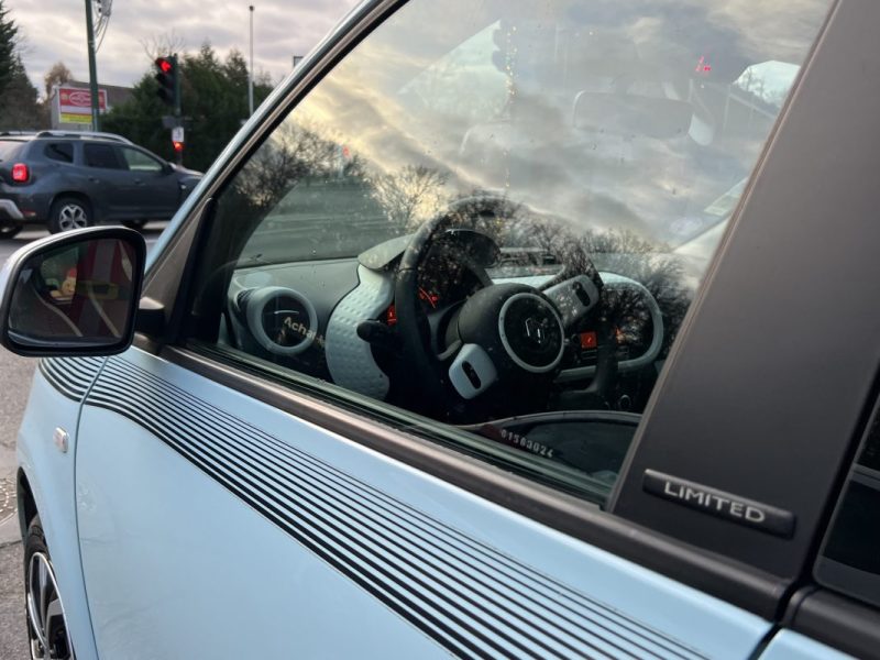 RENAULT TWINGO 3 III LIMITED 1.0 SCE 70 Cv 5 PORTES CLIMATISATION BLUETOOTH - GARANTIE 1 AN