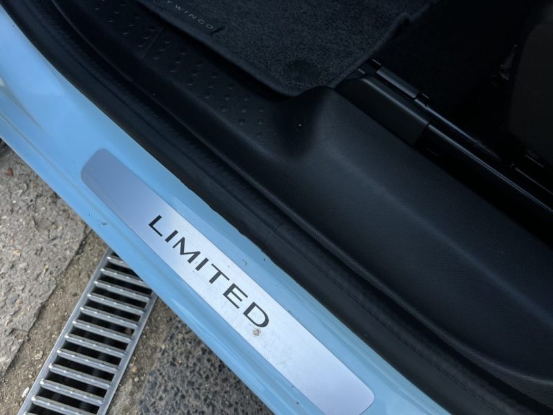 RENAULT TWINGO 3 III LIMITED 1.0 SCE 70 Cv 5 PORTES CLIMATISATION BLUETOOTH - GARANTIE 1 AN