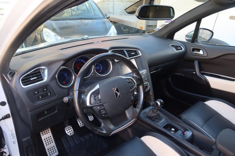 CITROEN DS4 1.6 THP 200CH SPORT CHIC 2011