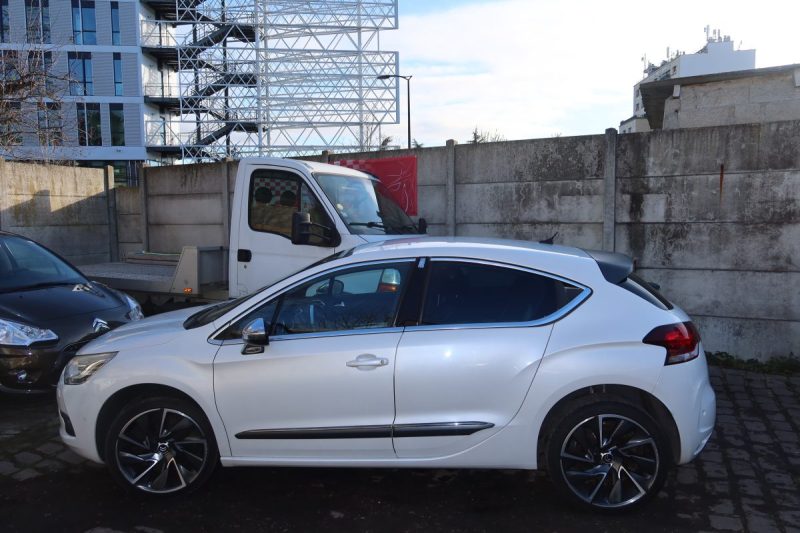 CITROEN DS4 1.6 THP 200CH SPORT CHIC 2011