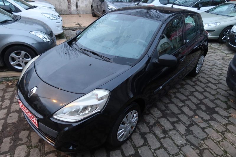 RENAULT CLIO III 1.2 16V 75CH AUTHENTIQUE 5P 2011
