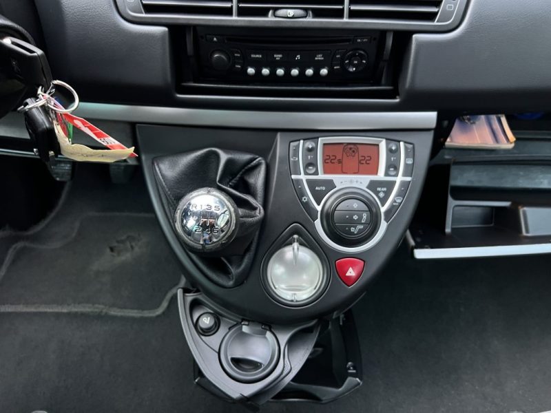 PEUGEOT 807 2.0 HDI 136 Cv 1ERE MAIN / 7 PLACES - GARANTIE 1 AN