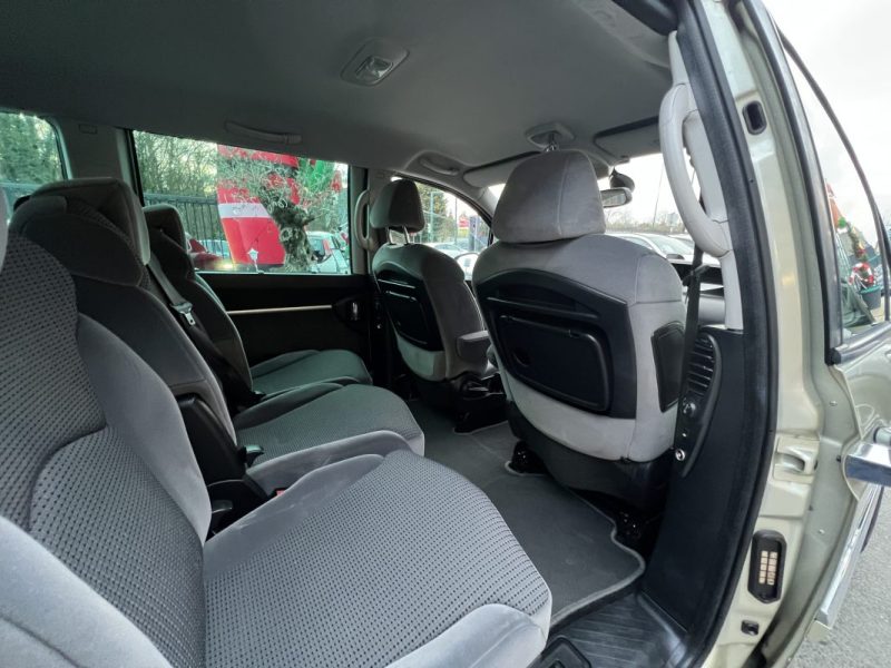 PEUGEOT 807 2.0 HDI 136 Cv 1ERE MAIN / 7 PLACES - GARANTIE 1 AN