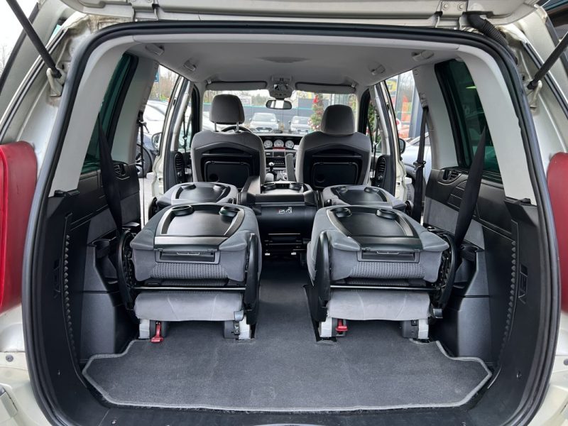 PEUGEOT 807 2.0 HDI 136 Cv 1ERE MAIN / 7 PLACES - GARANTIE 1 AN