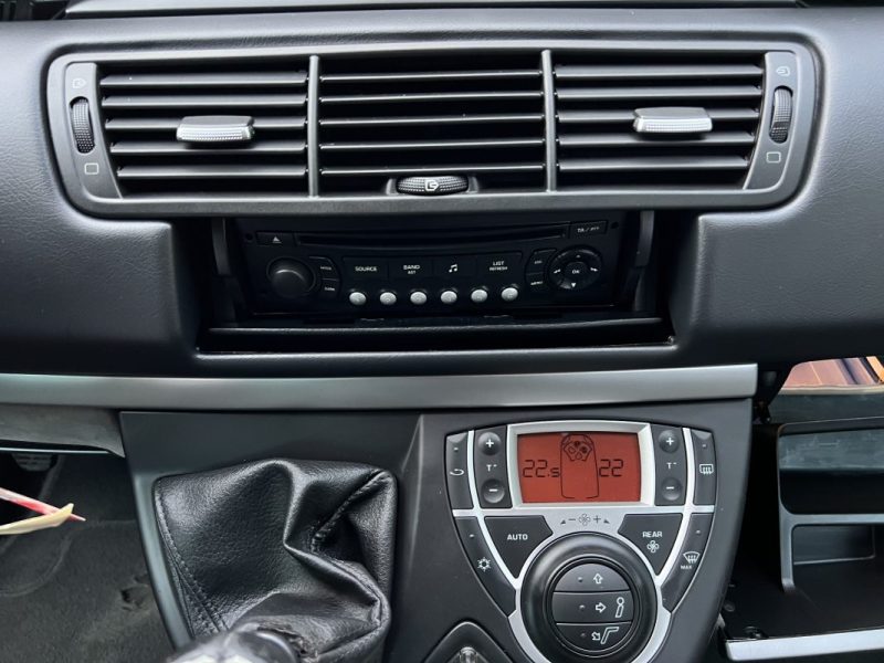 PEUGEOT 807 2.0 HDI 136 Cv 1ERE MAIN / 7 PLACES - GARANTIE 1 AN