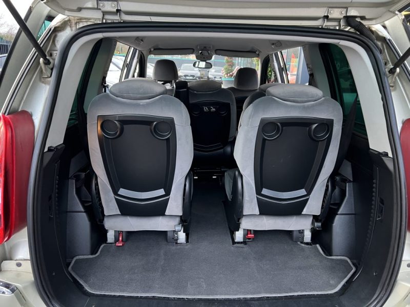 PEUGEOT 807 2.0 HDI 136 Cv 1ERE MAIN / 7 PLACES - GARANTIE 1 AN